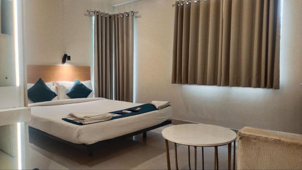 Hotel Mayfair Tower 加尔各答 外观 照片