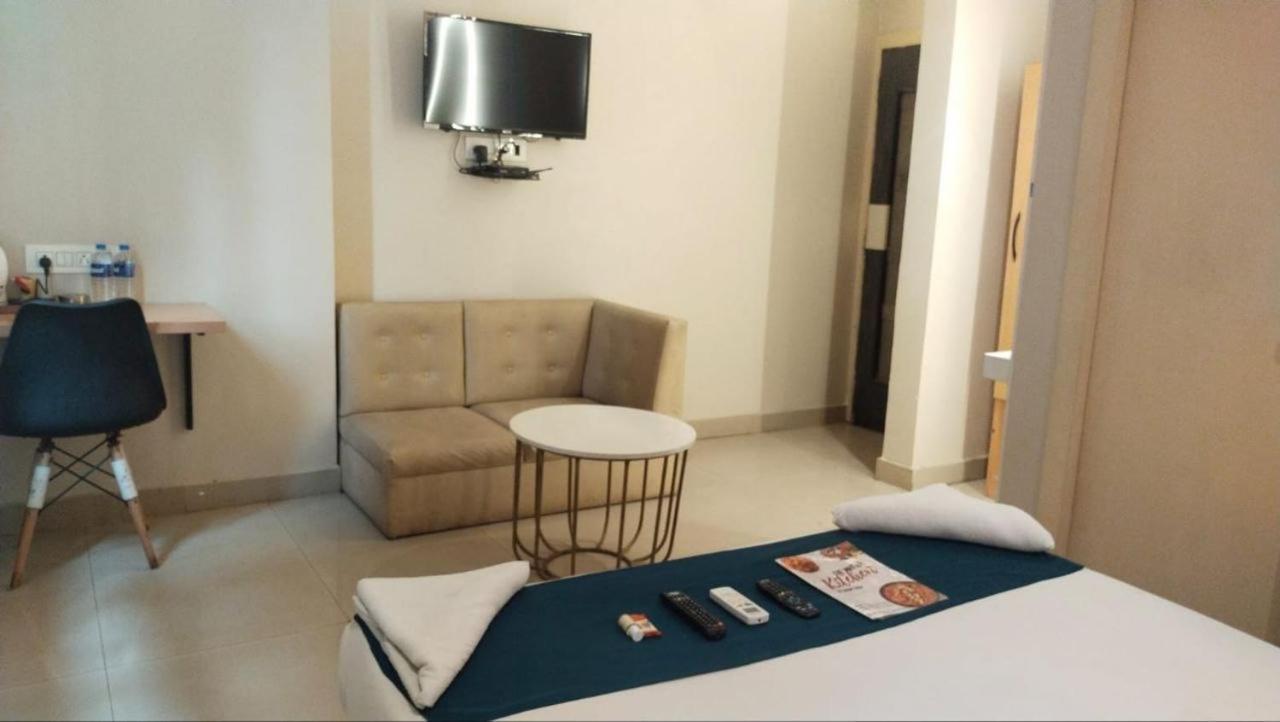 Hotel Mayfair Tower 加尔各答 外观 照片