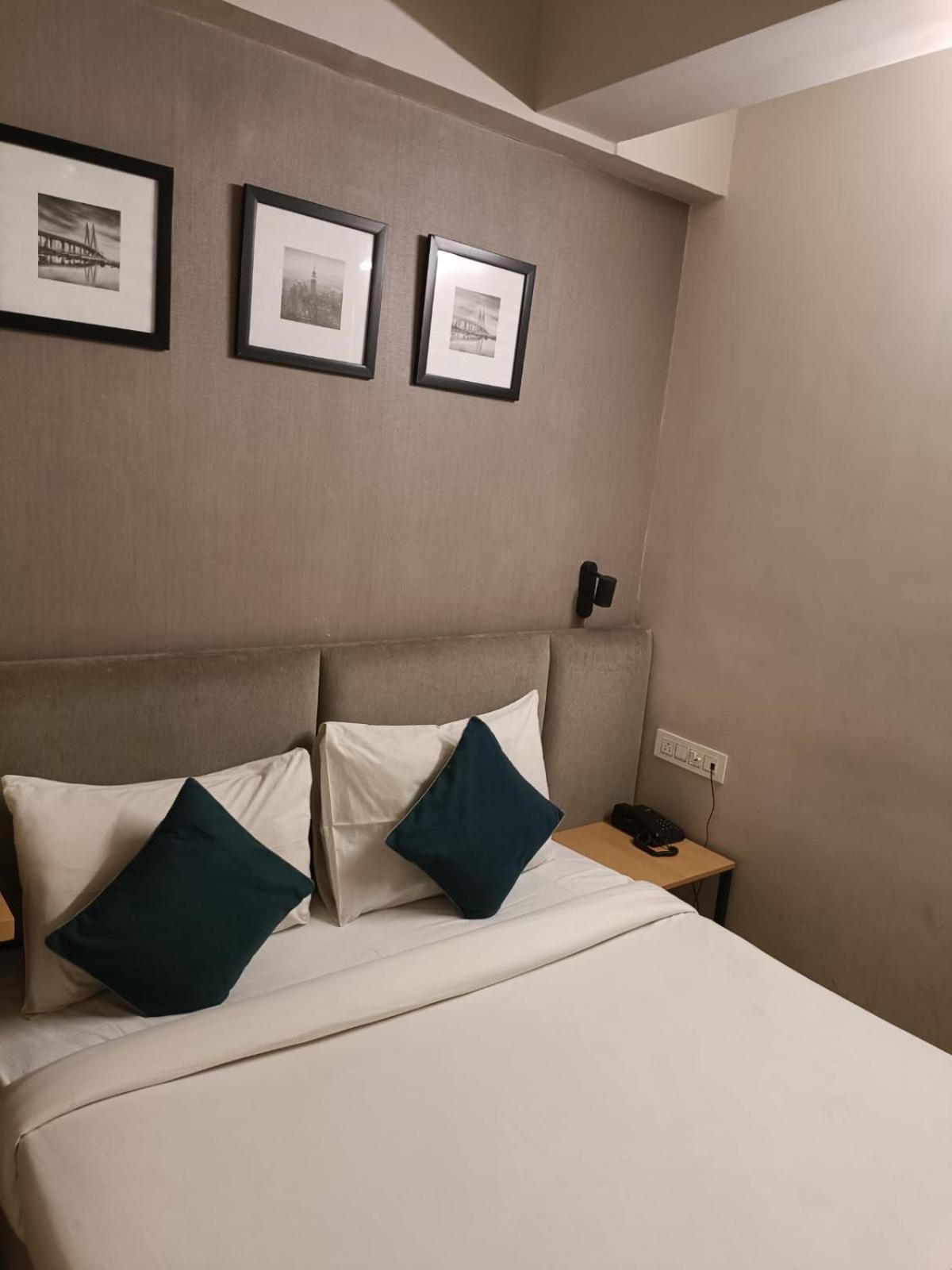 Hotel Mayfair Tower 加尔各答 外观 照片